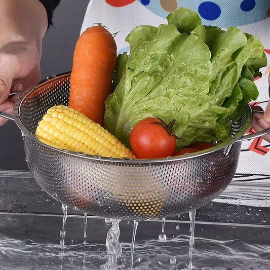 Stainless Steel Colander with Handle, Large Strainer Basket for Kitchen (25.5 cm)